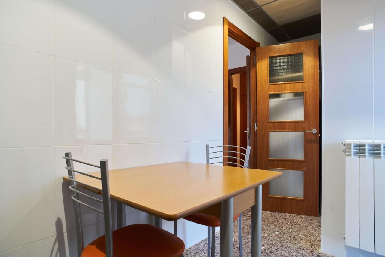 Manresa Apartamentos Turisticos Exteriér fotografie